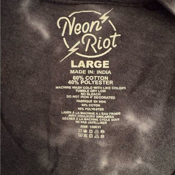 Neon Riot Blue and Green Tie-Dye Short Sleeve Tee with Graphic Design Large - Picture 4 of 7